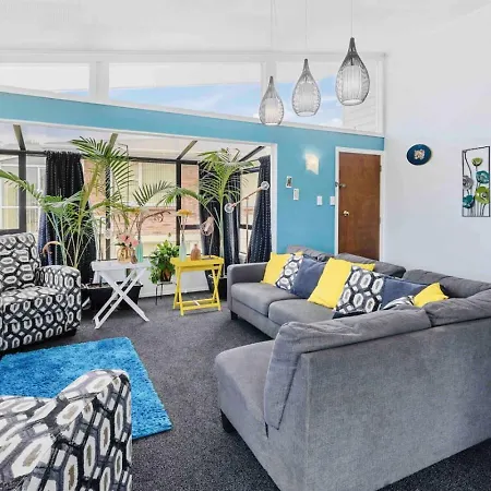 Lakeview Retreat